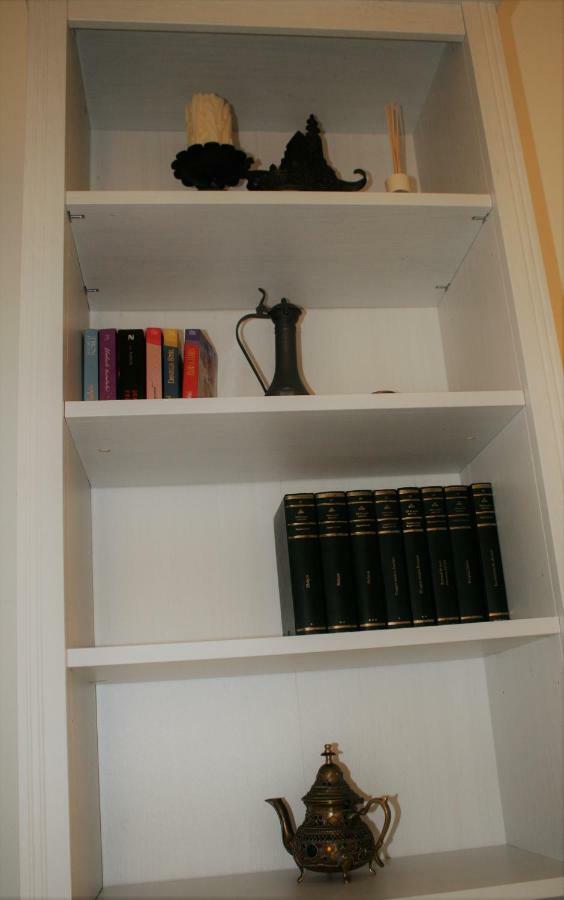 Casa Peterfi - Apartment With 3 Bedrooms And Spacious Living Room Targu Mures Luaran gambar