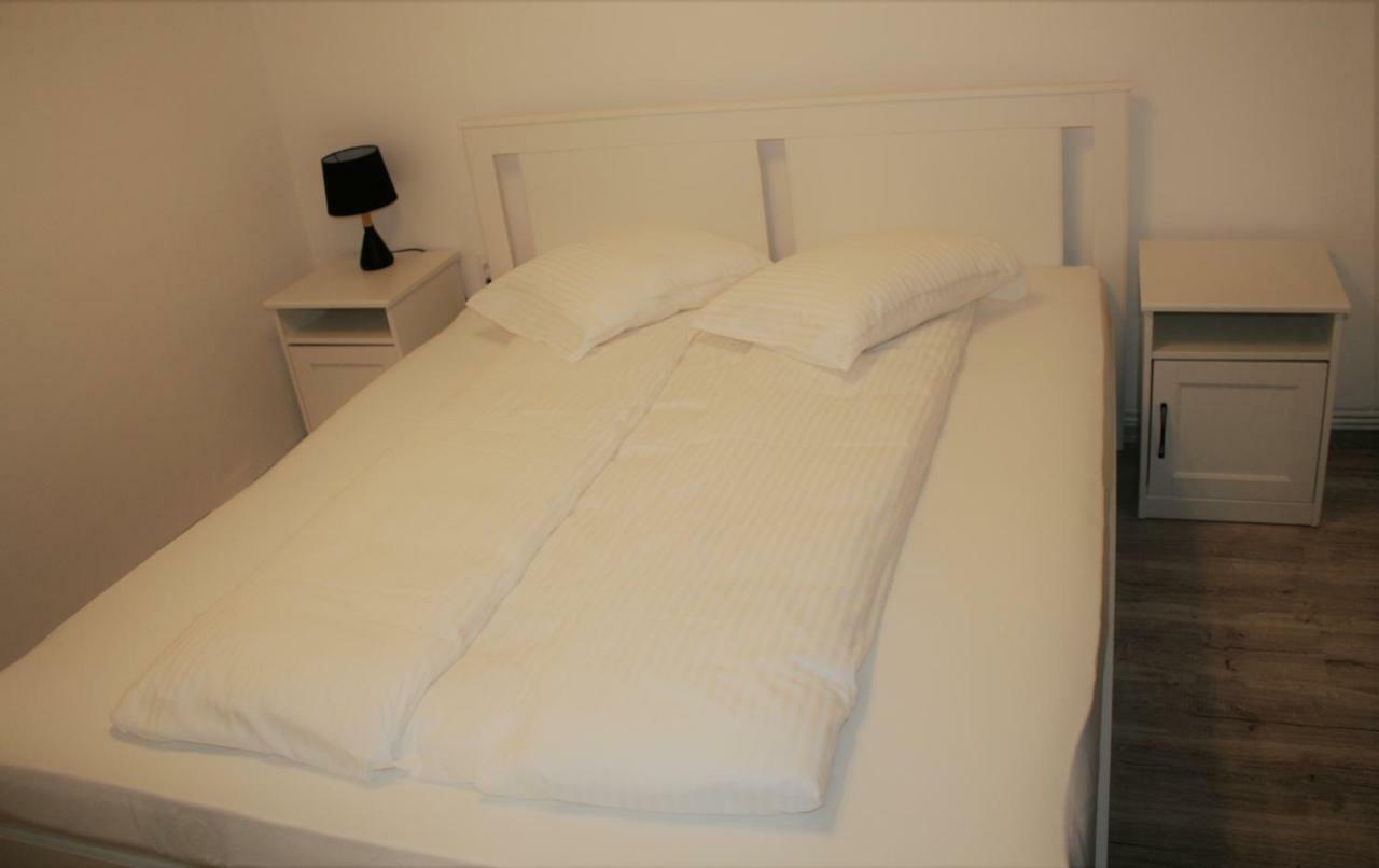 Casa Peterfi - Apartment With 3 Bedrooms And Spacious Living Room Targu Mures Luaran gambar